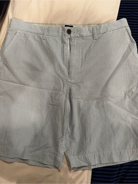 J. Crew Men's Seersucker Flat Front Shorts - Light Blue/White Stripe